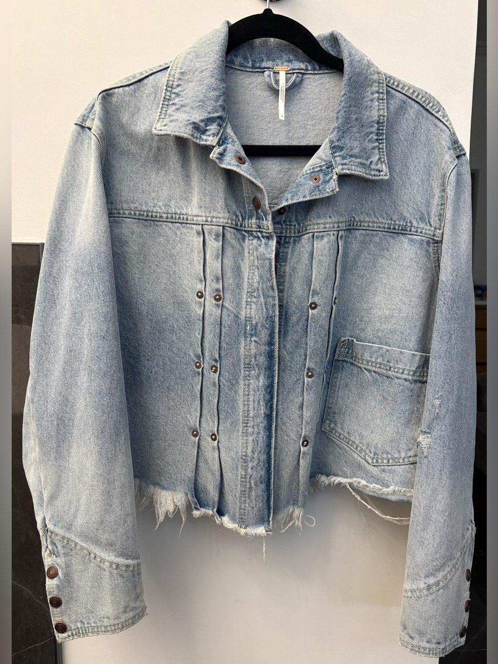 Free People-Light Wash Distressed Denim Jacket - Chic Cropped Style - Picture 10 of 16
